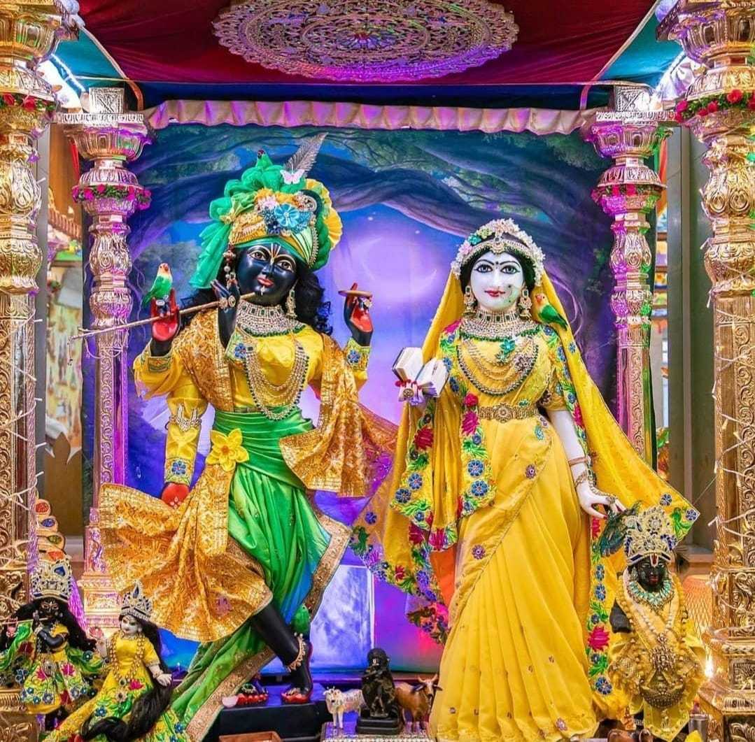 Beautiful Krishna Wallpapers